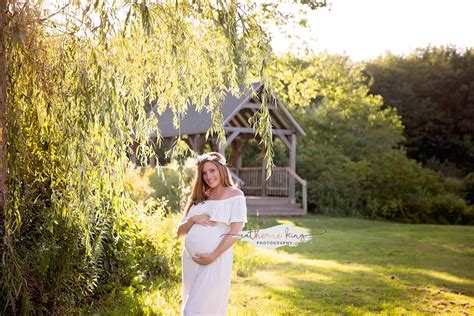 Madison Ct Maternity Photoshoot At Bauer Park