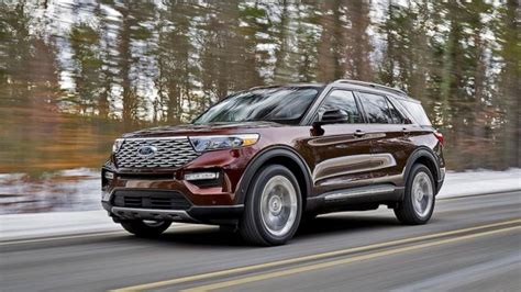 See exterior and interior photos, view the videos, and use the 360° colorizer to customize your viewing experience. 2021 Ford Explorer Redesign, News, Rumors - 2020 / 2021 ...