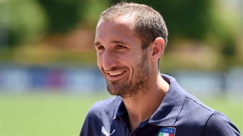Born 14 august 1984) is an italian professional footballer who plays as a defender and captains both serie a club juventus and the italy. Giorgio Chiellini - Player profile 20/21 | Transfermarkt