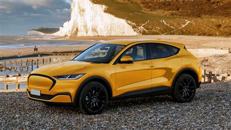 But since the first edition is already sold out, there are really four trims available going forward. Ford Mustang Mach-E finalmente filtrado