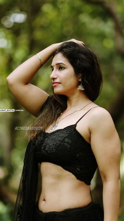 hot and beautiful actresses aunties on twitter