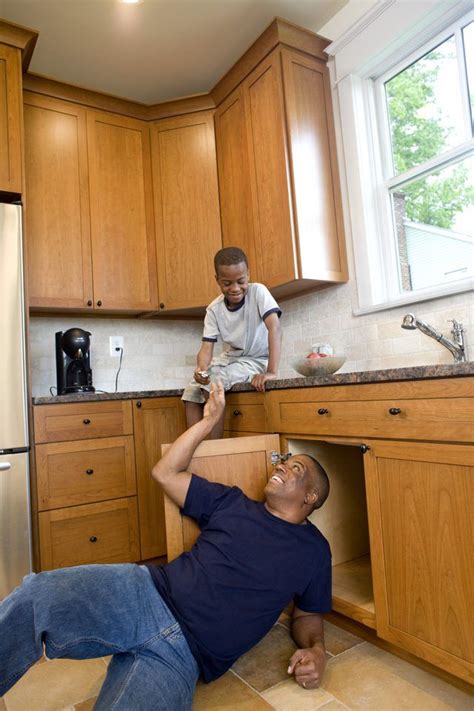 Not just water, but you also see scraps of food appear to float up with the backed up. How to Unclog a Garbage Disposal With Standing Water ...