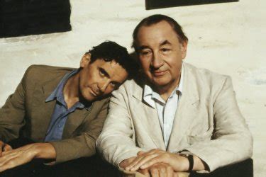 Massimo troisi collapsed due to a serious heart condition three days into filming il postino. Il Postino: il video che omaggia Procida ed il film con ...