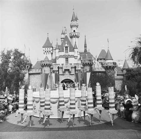 Disney Parks Blog Readers Invited To Sneak Peek Of Disneyland Resort