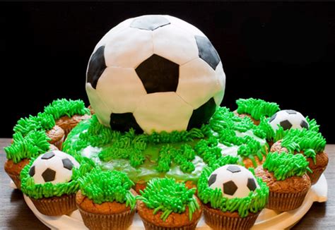 Check spelling or type a new query. Leckere Rezepten zum Fußballgeburtstag: Torten, Kuchen ...