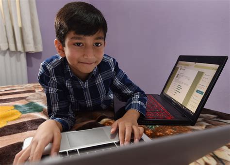 Boy, 7, becomes world's youngest computer programmer | Metro News
