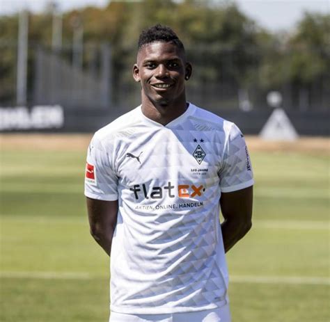 Die embolo foundation setzt sich für menschen auf der flucht sowie in prekären situationen ein. Embolo-Comeback möglich: Diskussionen mit der Schweiz - WELT