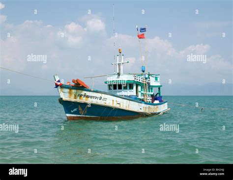 Thai Fishing Boat Stock Photo Alamy