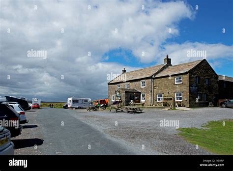 The Tan Hill Inn The Highest Pub In The Country North Yorkshire