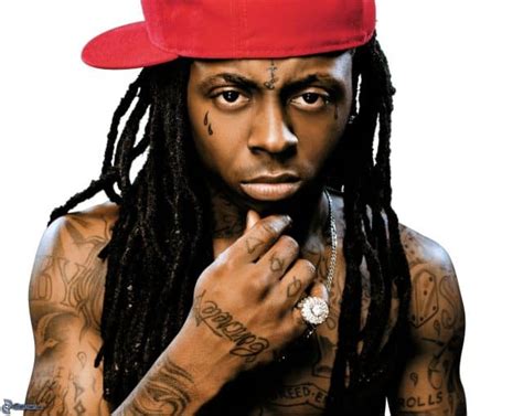lil wayne suffers seizures hospitalised in chicago