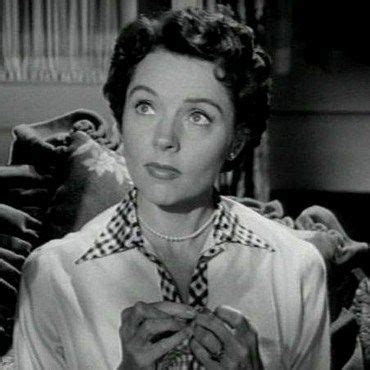 Jane Wyatt As Margaret Anderson In Father Knows Best Classic Tv Classic Movies Female Movie
