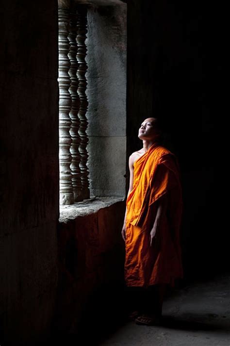 Buddhist Monk Jiddu Krishnamurti Buddhist Monk Robes Avatar Colors