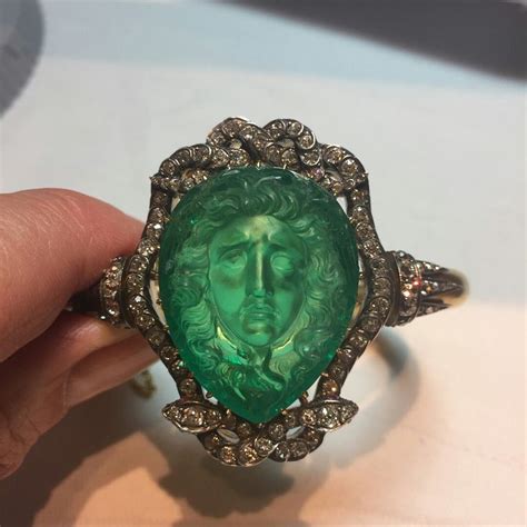 Bracelets Exceptional Emerald Cameo Depicting Medusa Mid 19th
