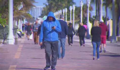 sweaters and blankets aplenty as south florida takes on chilly temps wsvn 7news miami news