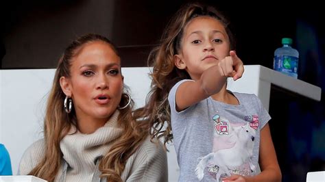 Jennifer Lopezs 12 Year Old Daughter Emme Muñiz Wrote A Childrens