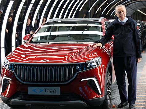 President Erdoğan inaugurates plant for Türkiye's 1st national car