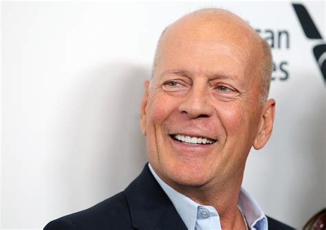 Is Bruce Willis A Trump Supporter The Actors Political Beliefs