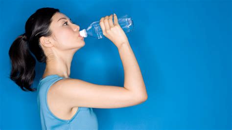 How To Stay Hydrated 7 Tips For Drinking Water The Right