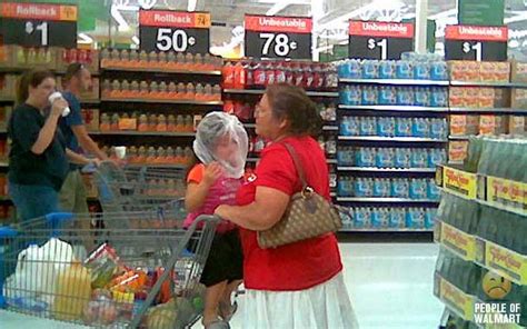 These 35 People Spotted At Wal Mart Are Beyond Weird