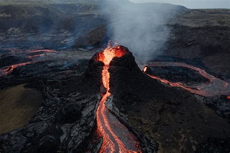 The 11 Most Famous Iceland Volcanoes And How To Visit Them Lava Car Rental