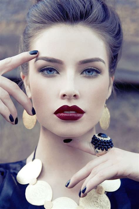 Stunning Deep Red Lipstick Hair And Beauty Pinterest
