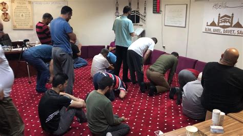Serdar şahinkaya dostumuzun yolladığı bu meşru eylem, türkiye'de uzun zaman 27 mayıs hürriyet ve anayasa bayramı olarak kutlandı. 27 Mayıs 2019 Ramazan Sohbetleri - YouTube