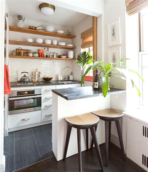 Artists 450 Square Foot Nyc Studio Apartment Therapy Tiny Kitchens