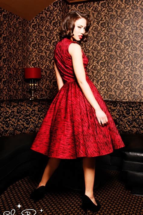 Gorgeous Red Dress With A Full Skirt Love It Pinup Poses Pinup Girl Clothing Pinup Couture