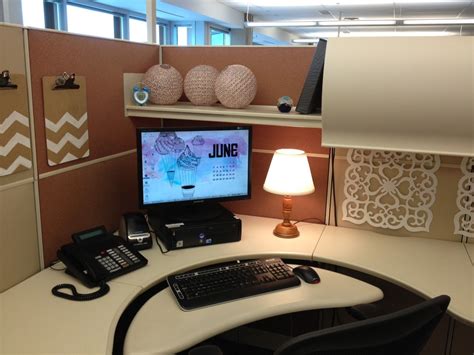 Cubicle Decor Ideas To Improve Your Work Environment Cubicle Decor