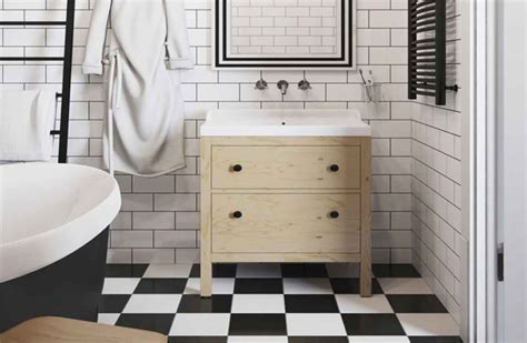 The baking soda will help remove tough stains and hard water buildup, while the hydrogen peroxide will clean. How Using Baking Soda Paste Clean Grout - Barana Tiles
