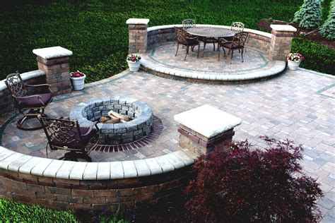 9 Backyard Landscaping Ideas With Fire Pit