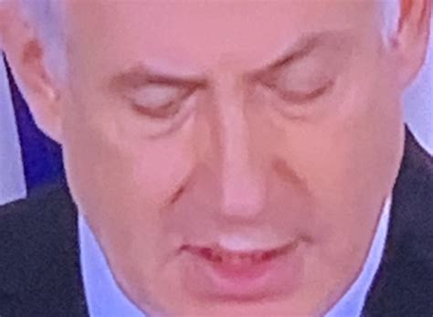 המטות יישארו וחברת הלווין לא תפוצל וואלה. הכל פוליטיקה קטנה: הקורונה לא מוזכרת בשיחות ביבי - גנצ ...