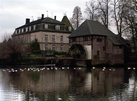Haus in straelen kaufen oder mieten ? Wasserschloss Haus Caen Foto & Bild | architektur ...