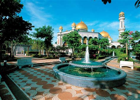 It is a member of the commonwealth and has good education and hygiene. Visit Brunei on a trip to Borneo | Audley Travel