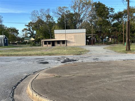 917 W Debard St, Palestine, TX 75801 - Building and Lot | LoopNet