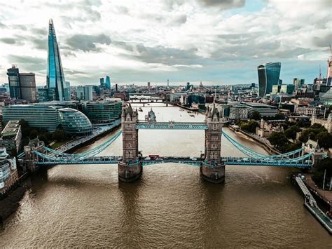 Vue Aérienne Du Tower Bridge à Londres Lun Des Ponts Les Plus Célèbres