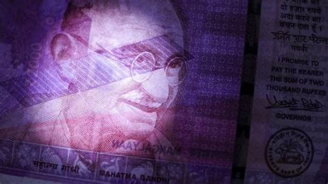 Indias Foreign Exchange Reserves Decline 46 Billion To 596 Billion
