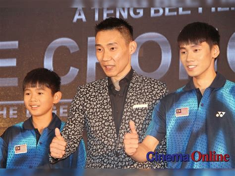 Lee chong wei secretly played behind his father's back and eventually won his support. "Lee Chong Wei" biopic unveils its cast