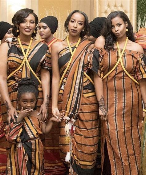 Beautiful Somali Women In Traditional Wear African Fashion Somali