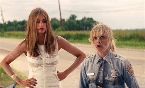 Reese Witherspoon And Sofia Vergara In Hot Pursuit Trailer