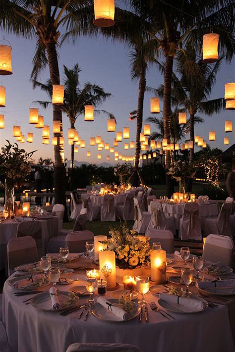 Great Decor Options To Light Up Your Nighttime Outdoor Wedding