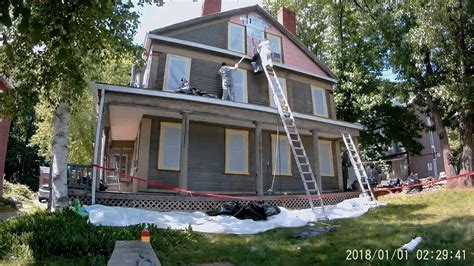 If you fear that you have asbestos siding and you want to remove it, here are a few steps that you will need to take. Does Your House Have Asbestos Siding? | Asbestos 123