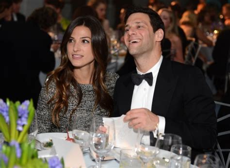 justin bartha trainer lia smith marry in hawaii new york daily news