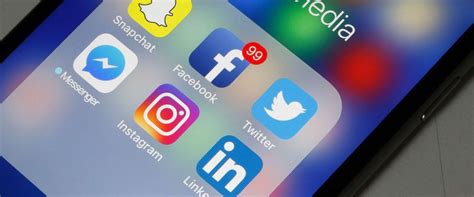 How to create your own social media app? How to find a Social Media Applications Developer | Jauns Tech