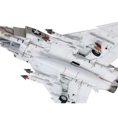 Mcdonnell Douglas F 4b Phantom Ii Tamiya 61121 148ème Maquette Char Promo