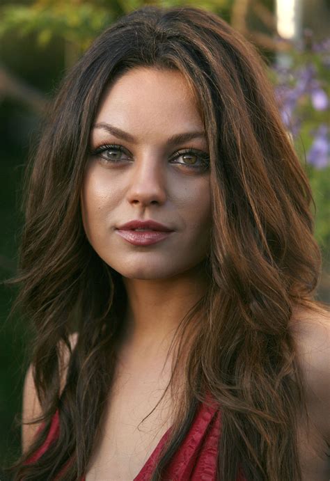 Mila Kunis Hot Pics Hollywood Celebrity Hot Wallpapers