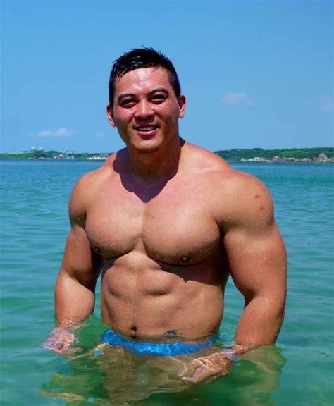 Asian Muscle Daddy