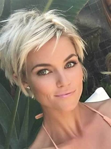 Fresh Short Blonde Hair Ideas To Update Your Style In