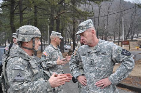 2nd Infantry Division Command Team Visits 210th Fires