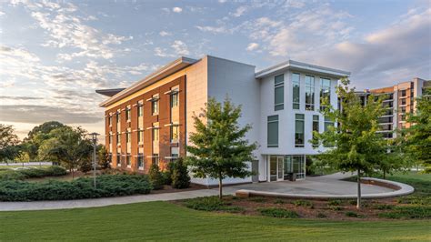 Auburn University At Montgomery P40 Place Residence Hall
